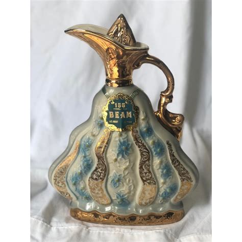 where are regal china decanters made